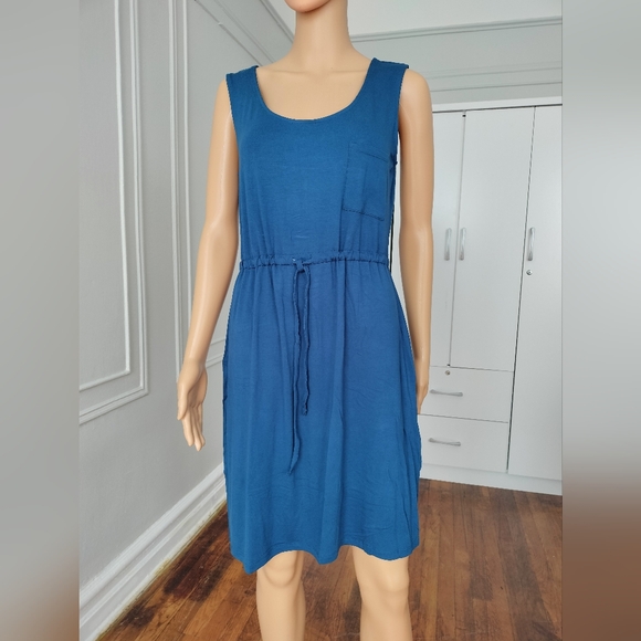 Serra Dresses & Skirts - Serra New Blue Sleeveless Midi Dress Size M